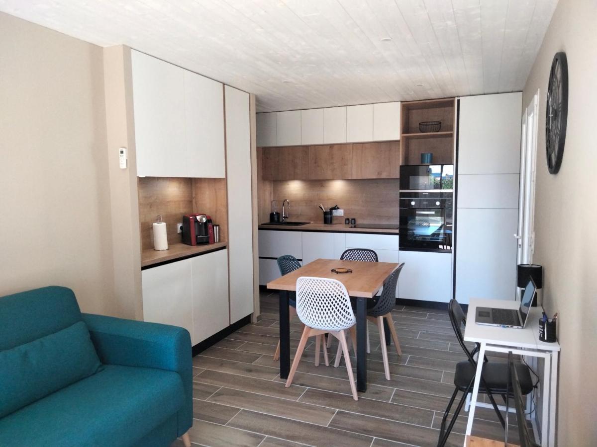 Lou Mazet Vila Uchaud Exterior foto