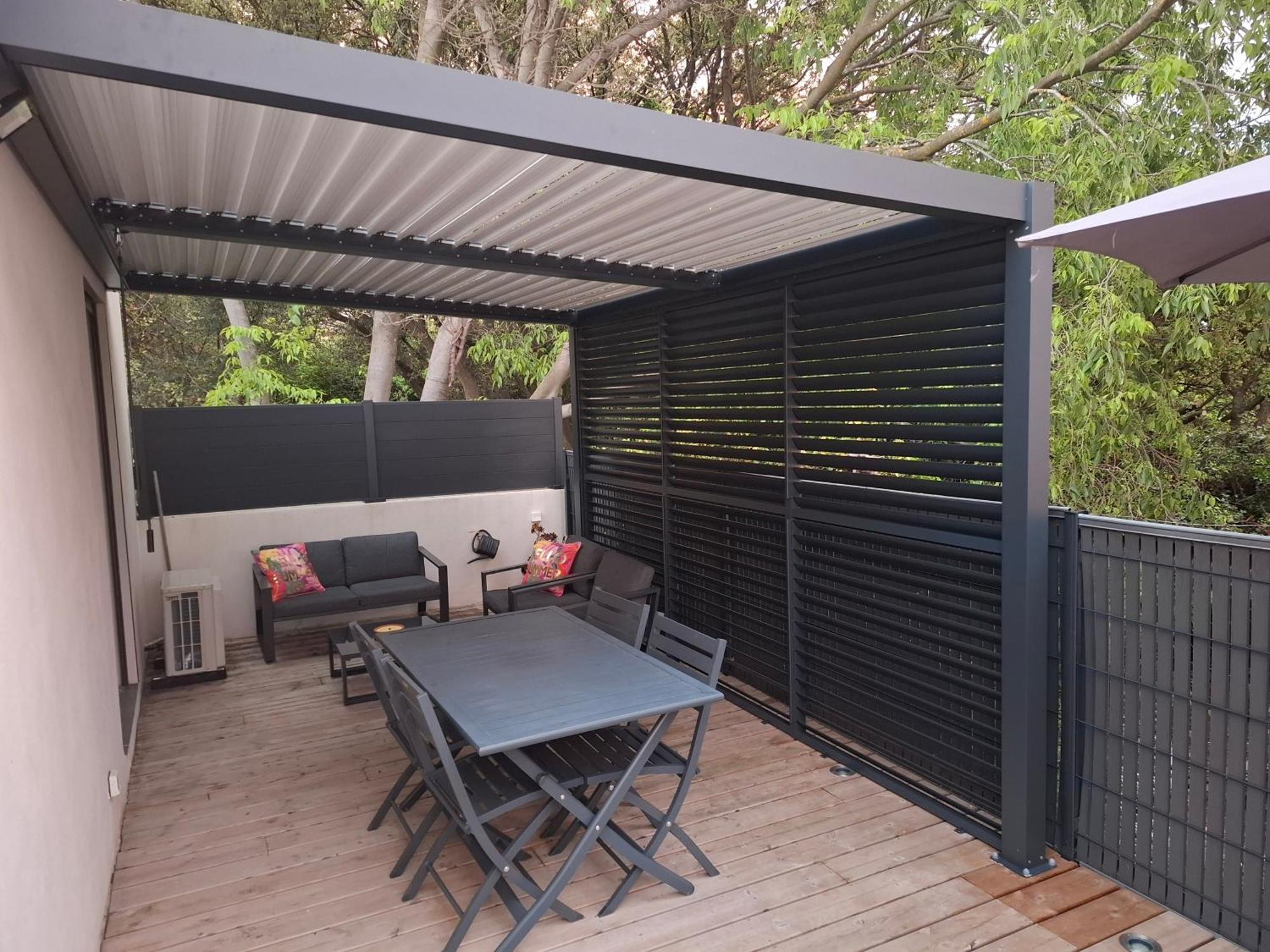 Lou Mazet Vila Uchaud Exterior foto