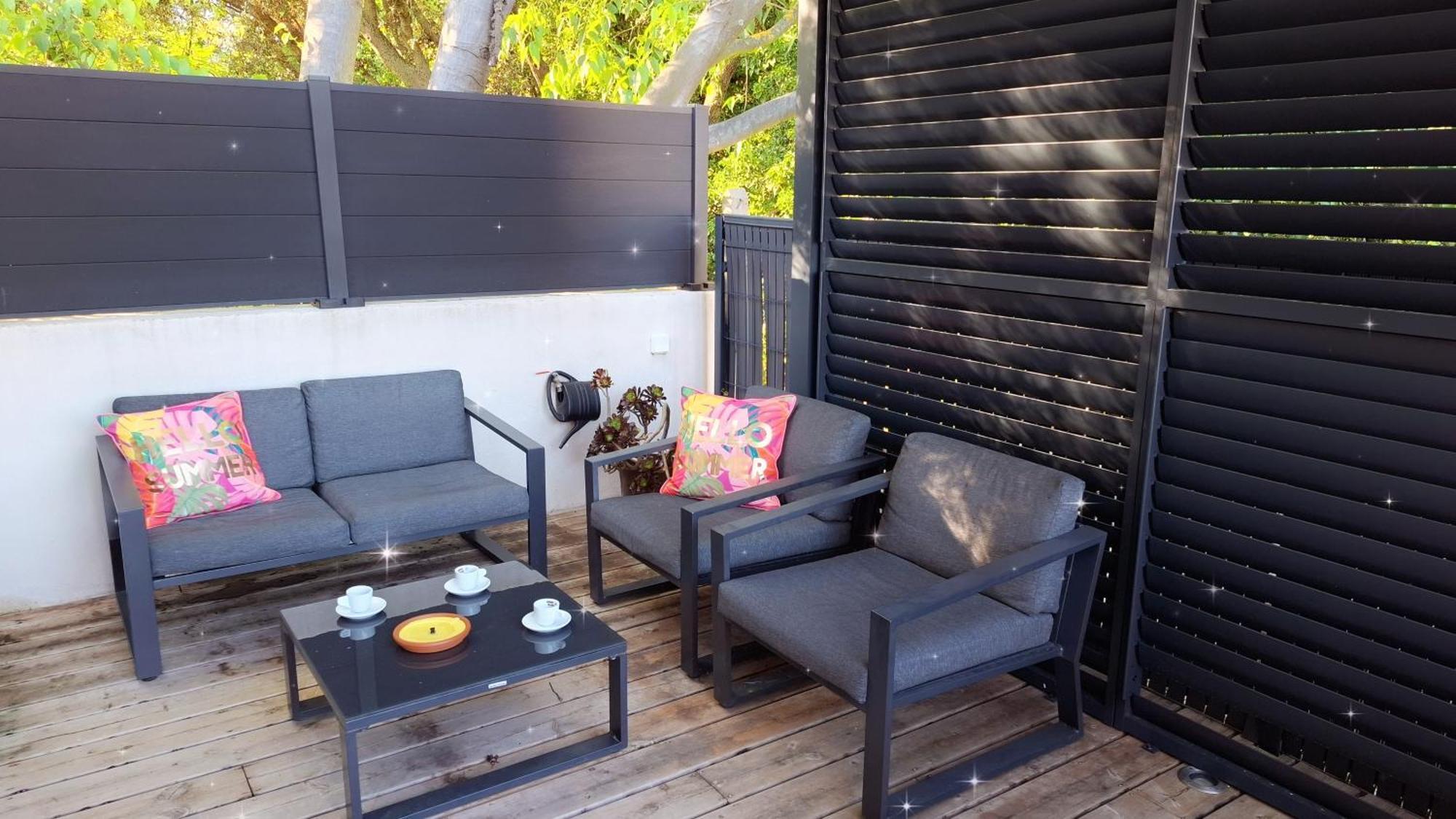 Lou Mazet Vila Uchaud Exterior foto